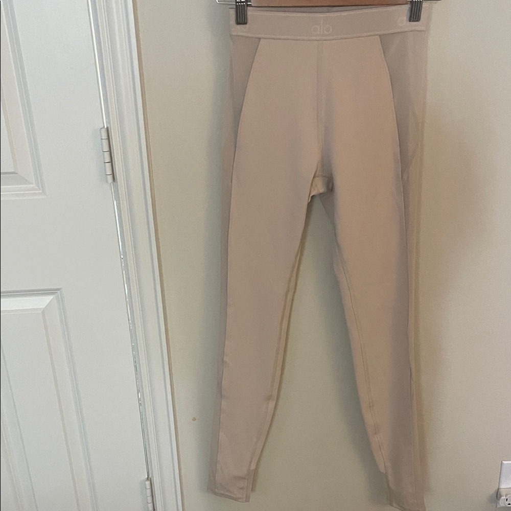 ALO Yoga mesh side leggings